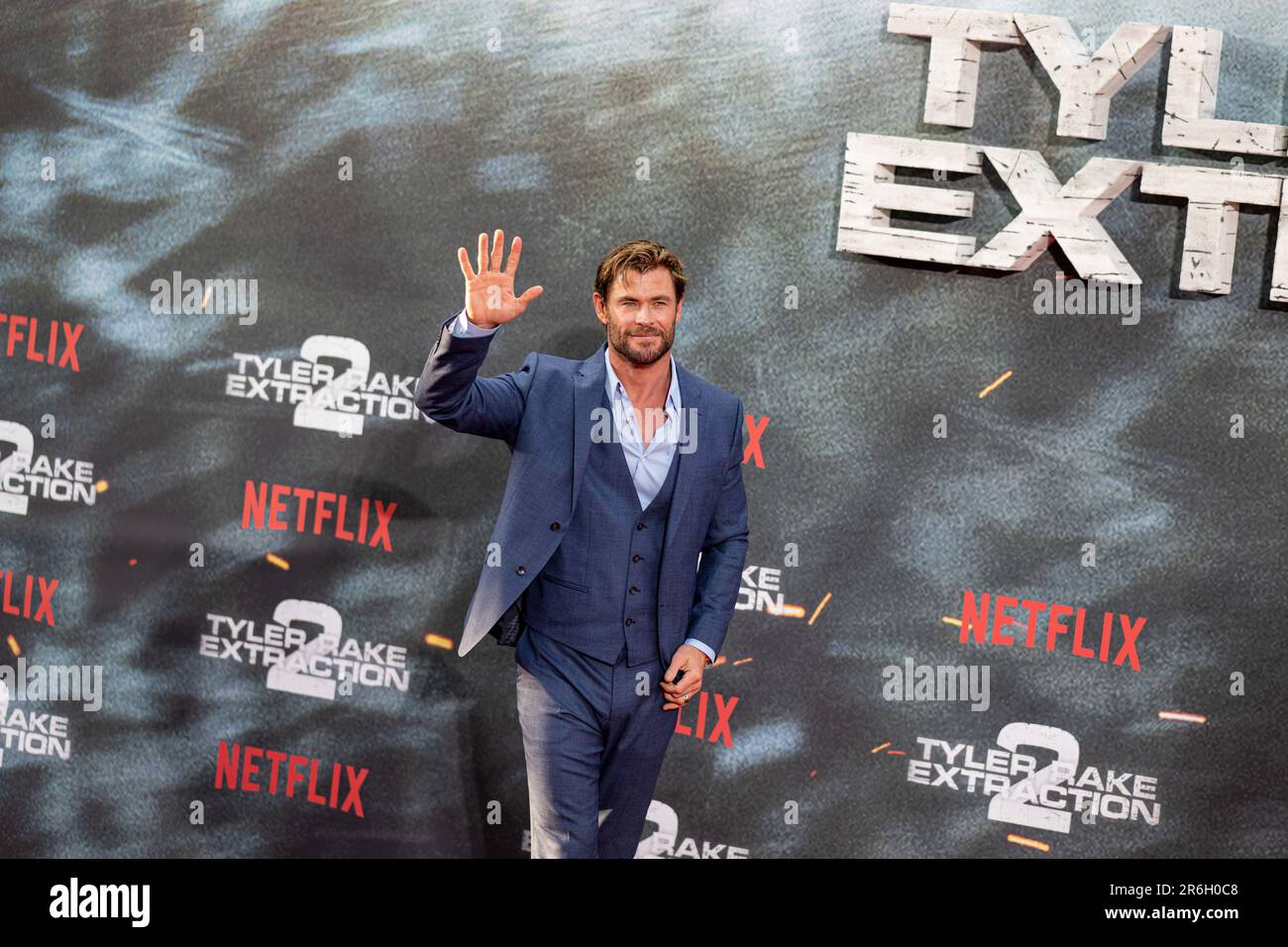 Berlin, Deutschland. 09. Juni 2023. Chris Hemsworth, Schauspieler, kommt zu einer Sondervorführung des Films „Tyler Rake: Extract 2". Der Aktionsfilm „Tyler Rake: Extract 2“ wird ab 16. Juni 2023 über Netflix veröffentlicht. Kredit: Fabian Sommer/dpa/Alamy Live News Stockfoto