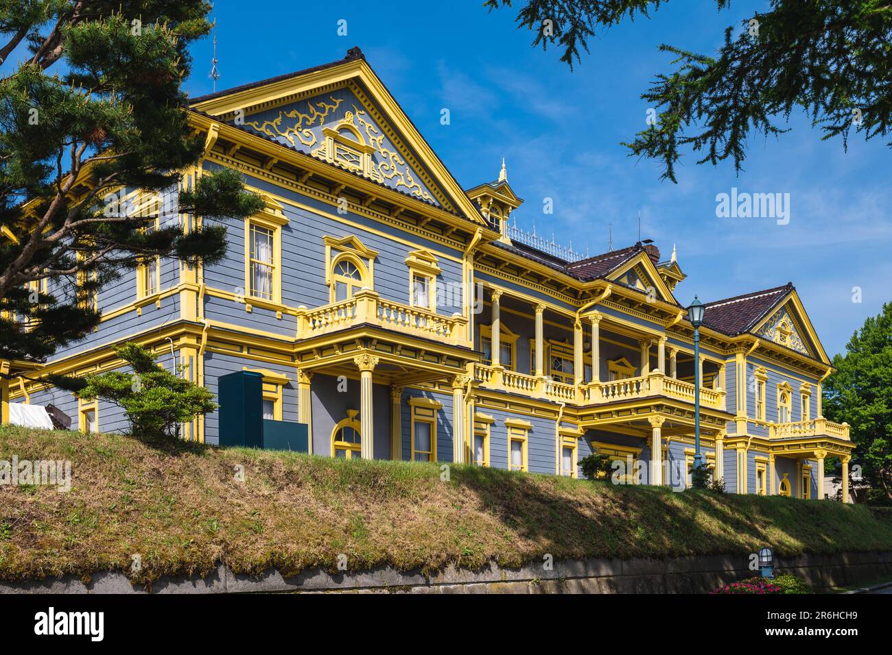 Alte öffentliche Halle der Hakodate-Station in Hakodate, Hokkaido, Japan Stockfoto