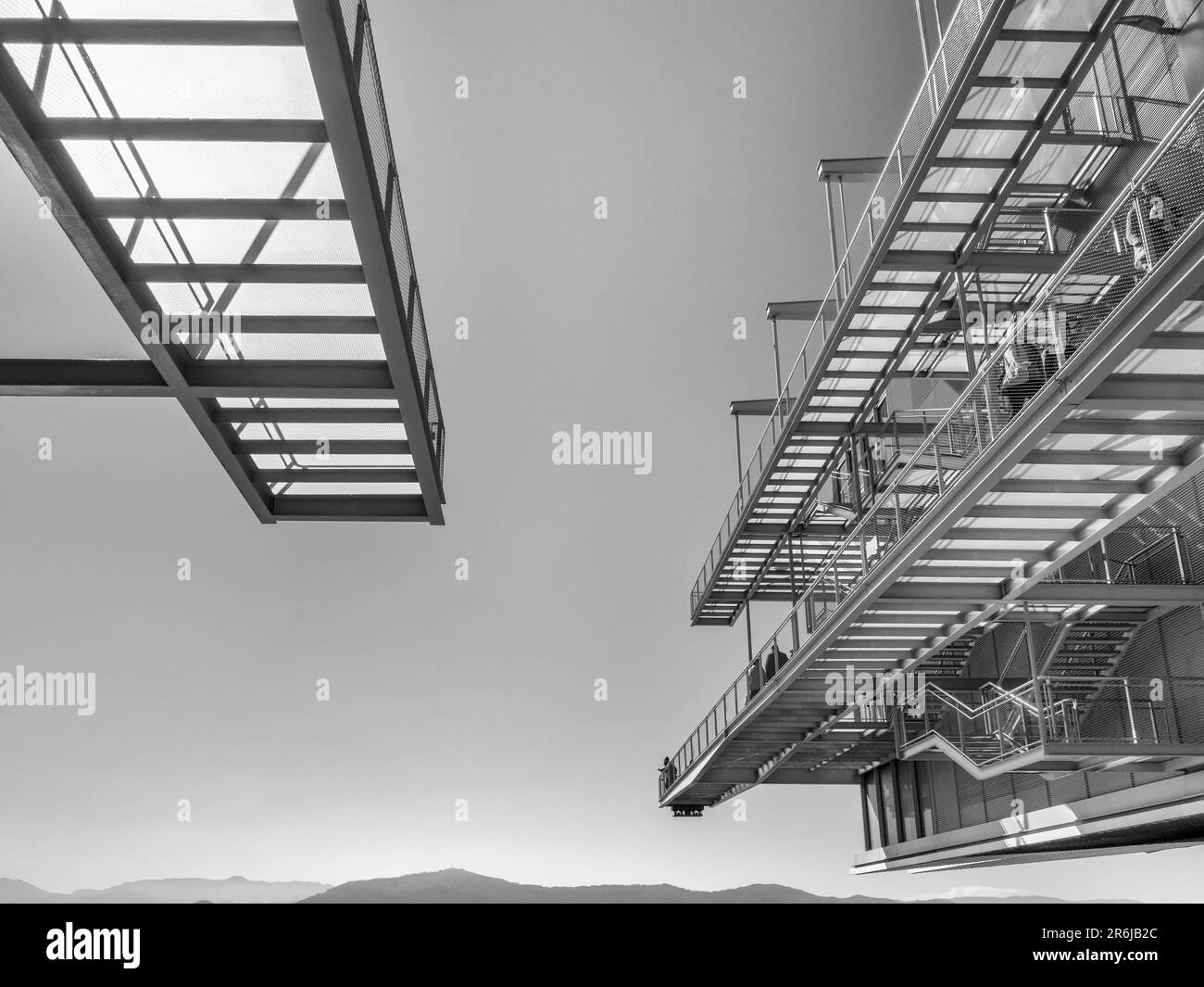 Metallfußbrücken im Botin-Zentrum des Hafens von Santander Stockfoto