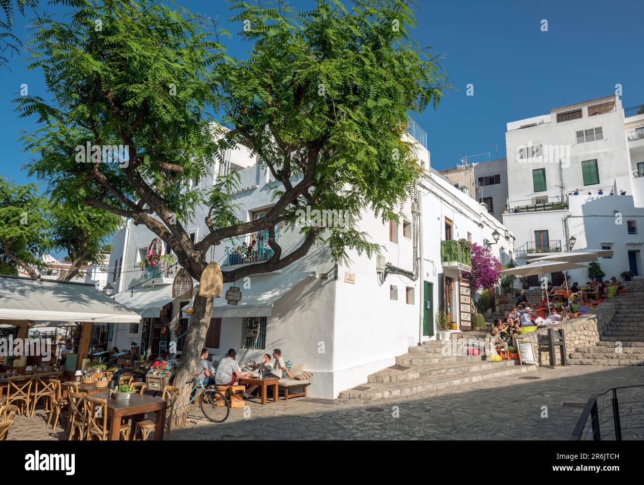 CAFÉS IM FREIEN PLAZA DE SOL IBIZA BALEARISCHE INSELN SPANIEN Stockfoto