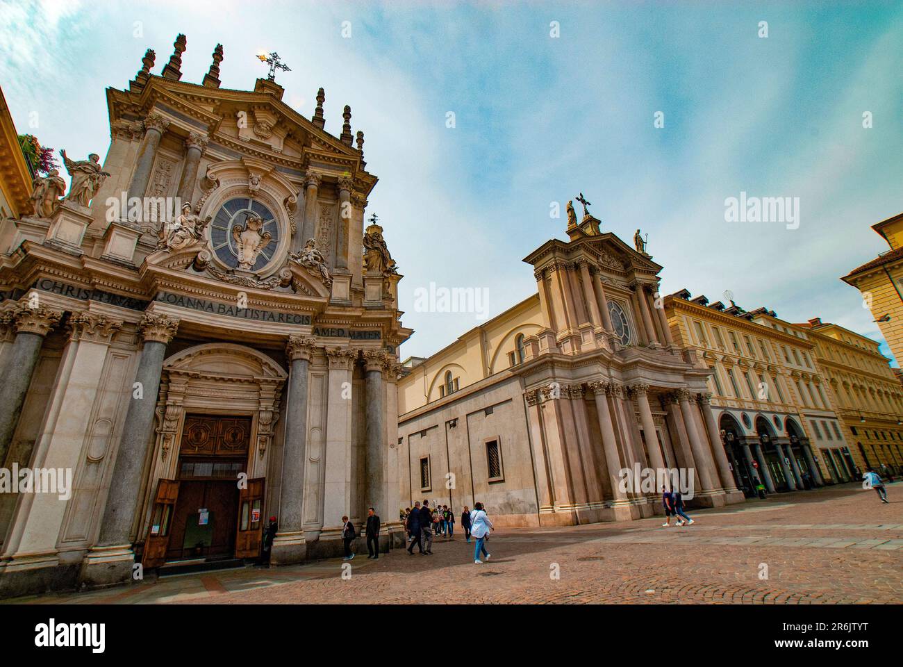 Piazza San Carlo und zwei Kirchen Santa Cristina und San Carlo Borromeo in der Altstadt von Turin, Italien Stockfoto