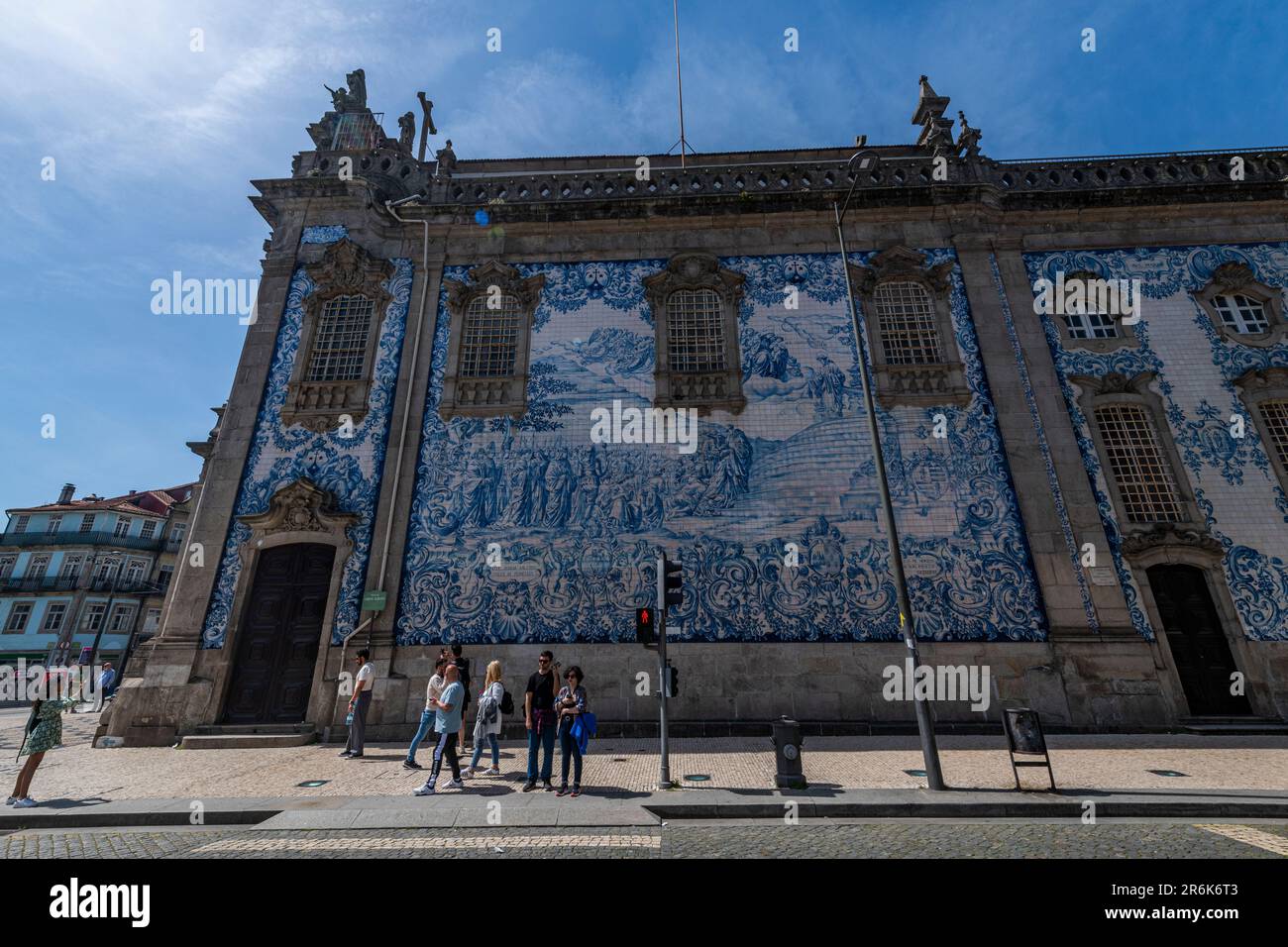 Geflieste Mauer, Kloster Carmo, UNESCO-Weltkulturerbe, Porto, Norte, Portugal, Europa Stockfoto