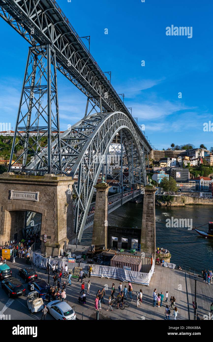 Luis-I-Brücke über den Douro, UNESCO-Weltkulturerbe, Porto, Norte, Portugal, Europa Stockfoto