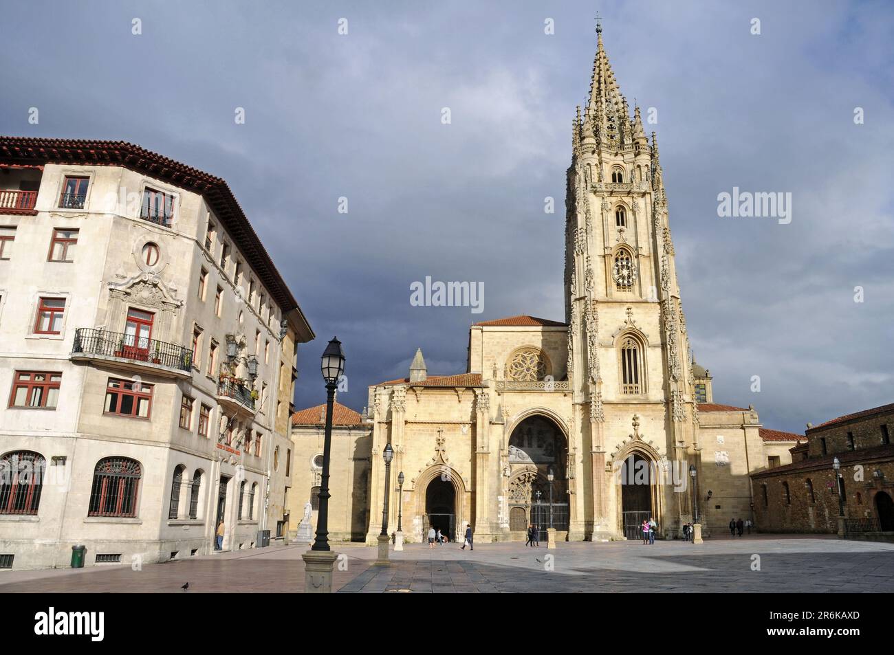 San Salvador Kathedrale, Plaza Alfonso II, Oviedo, Asturien, Spanien Stockfoto