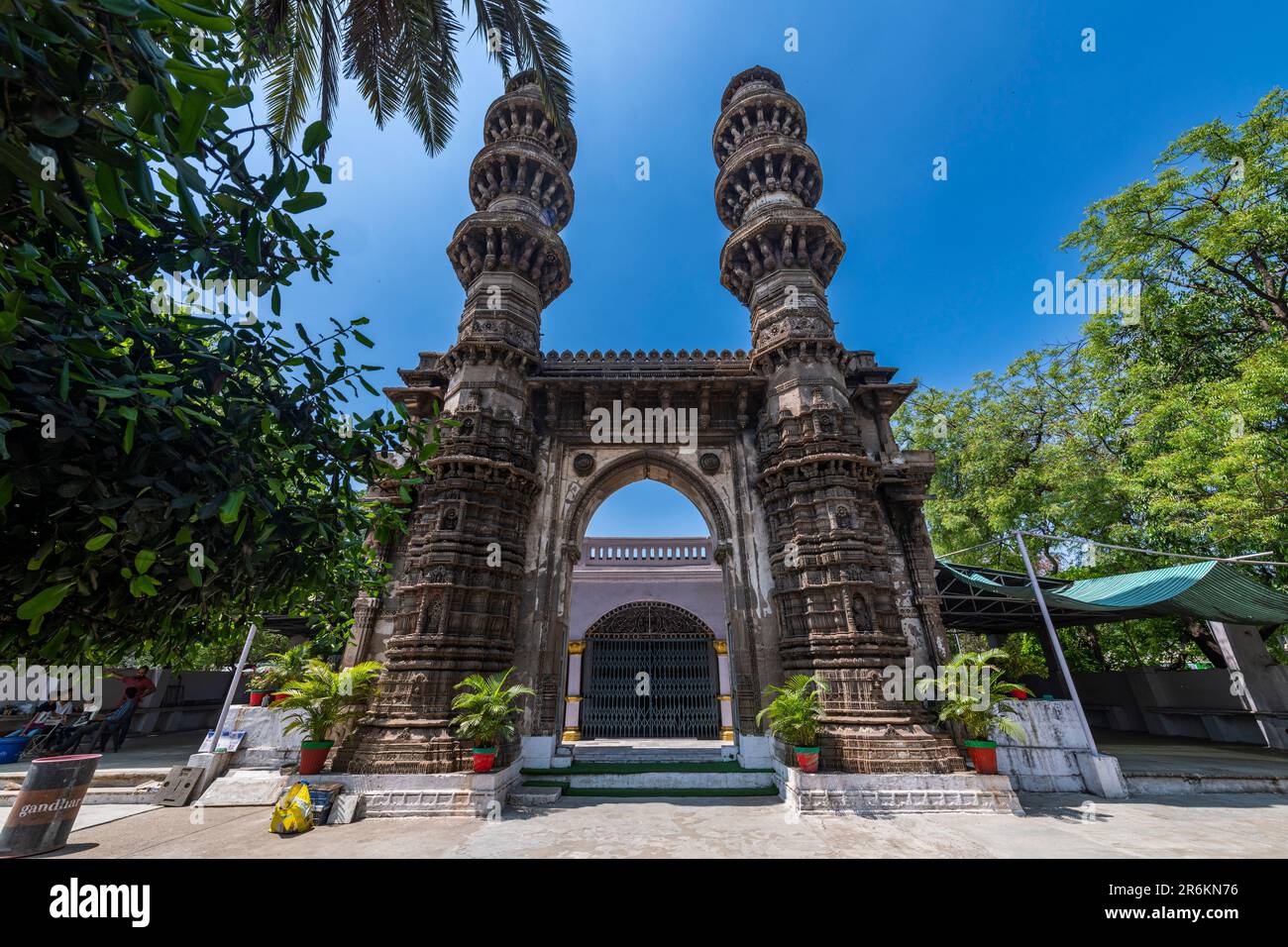 Sidi Bashir Masjid, die erschütternden Minarette, UNESCO-Weltkulturerbe, Ahmedabad, Gujarat, Indien, Asien Stockfoto