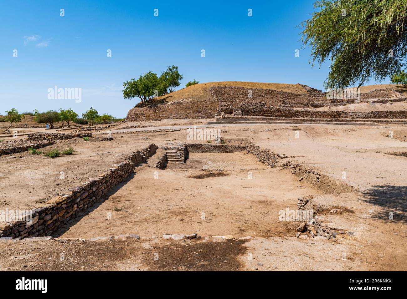 Wasserspeicher, Archäologischer Park, Dholavira, UNESCO-Weltkulturerbe, Gujarat, Indien, Asien Stockfoto