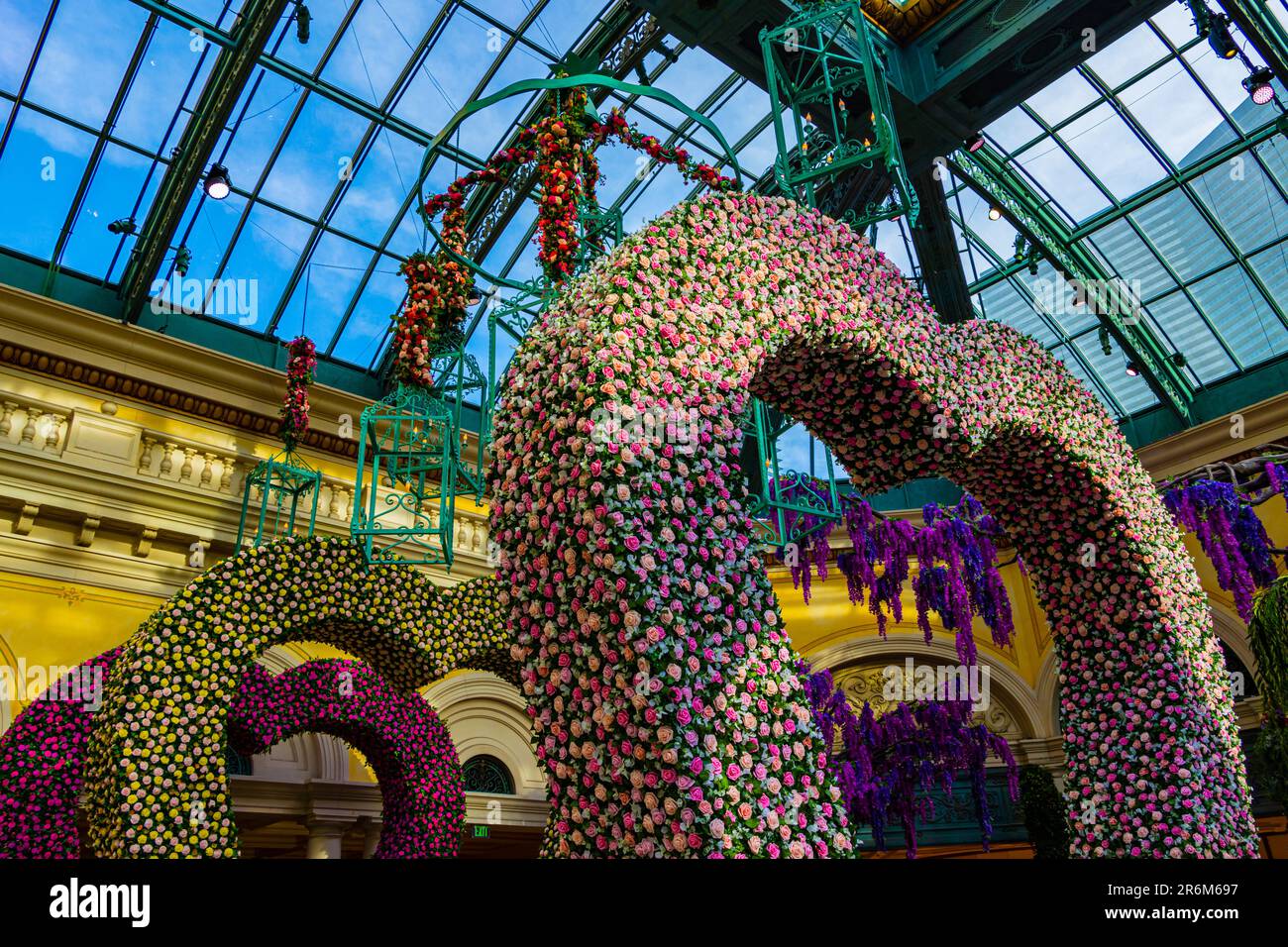 Blumenskulptur im Hotel, Las Vegas, Nevada, USA Stockfoto