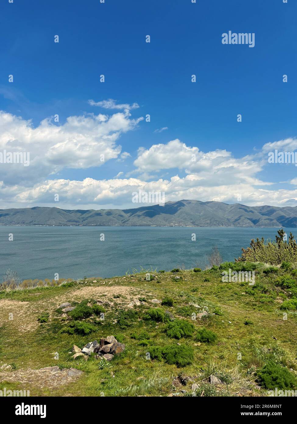 Berglandschaft armenien. Wunderschöne Landschaft. Wunderschöne Landschaft. Draufsicht. Stockfoto