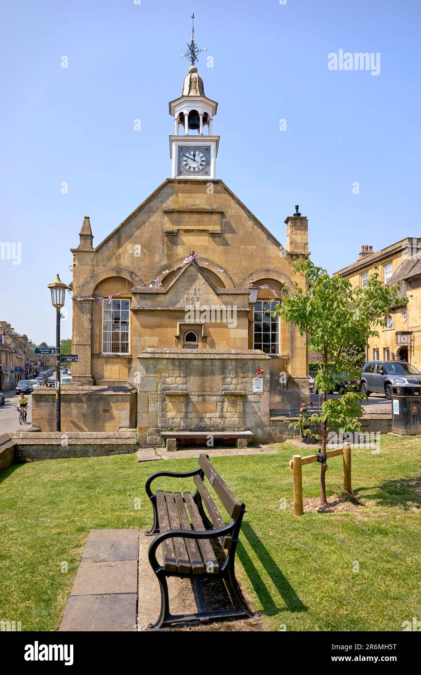 Uhrenturm, Rathaus, High Street, Chipping Campden, Cotswolds, Gloucestershire, England, Großbritannien Stockfoto