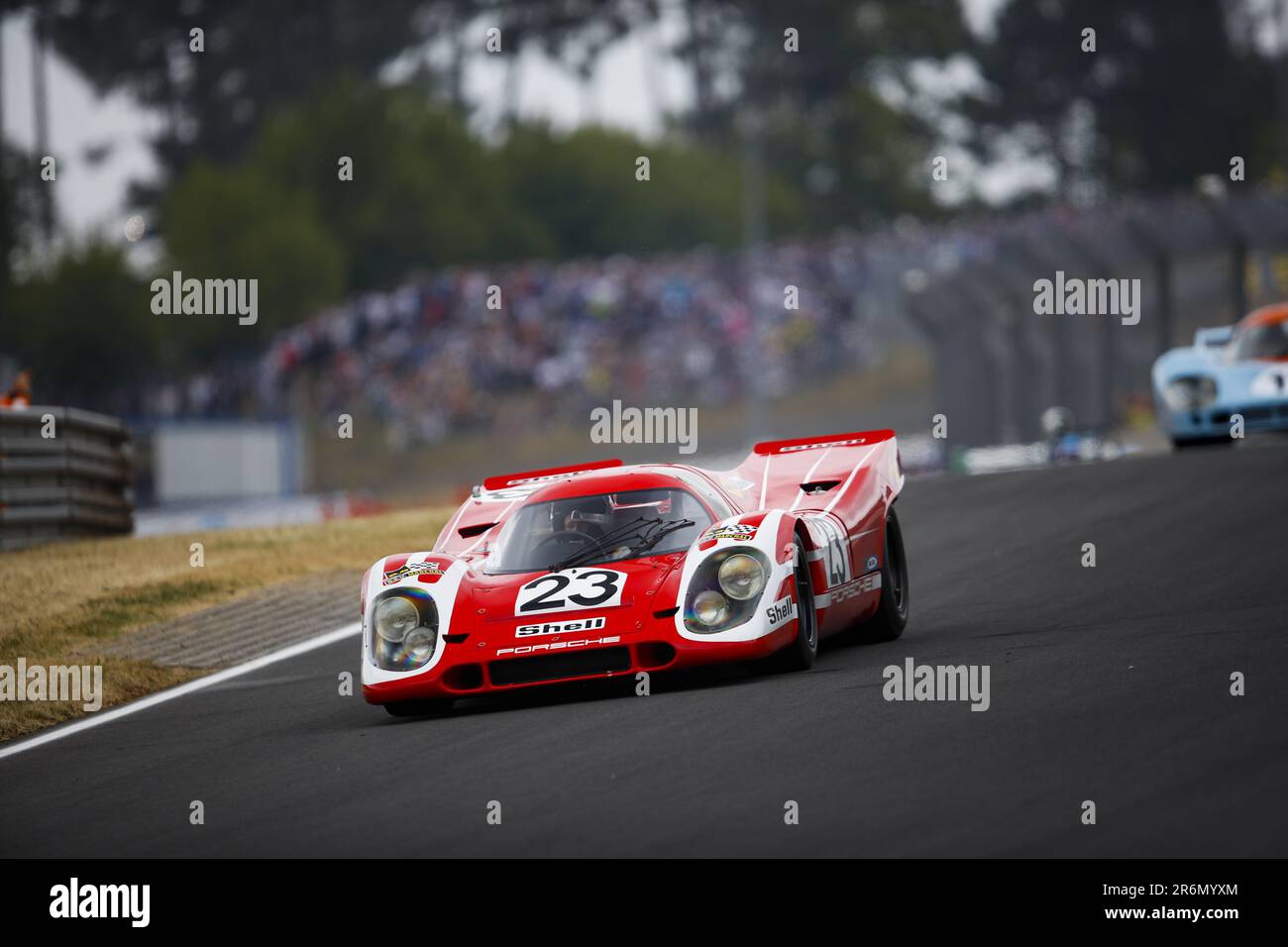 Le Mans, Frankreich. 10. Juni 2023 Porsche 917 K gefahren von Hans Herrmann und Richard Attwood, Gewinner von Le Mans 1970 während der Parade vor den 24 Stunden von Le Mans 2023 auf dem Circuit des 24 Heures du Mans vom 10. Bis 11. Juni 2023 in Le Mans, Frankreich - Foto: Joao Filipe/DPPI/LiveMedia Credit: Unabhängige Fotoagentur/Alamy Live News Stockfoto