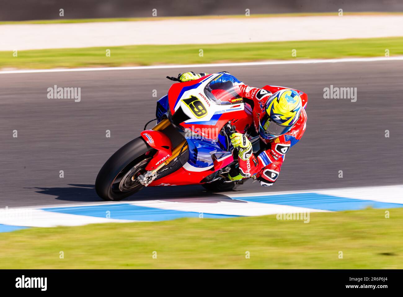 PHILLIP ISLAND, AUSTRALIEN - FEBRUAR 24: Team HRC Rider Alvaro Bautista (19) während der offiziellen Tests für die World Superbike Chamionship 2020 am 24. Februar 2020 auf dem Phillip Island Circuit in Victoria, Australien. Stockfoto