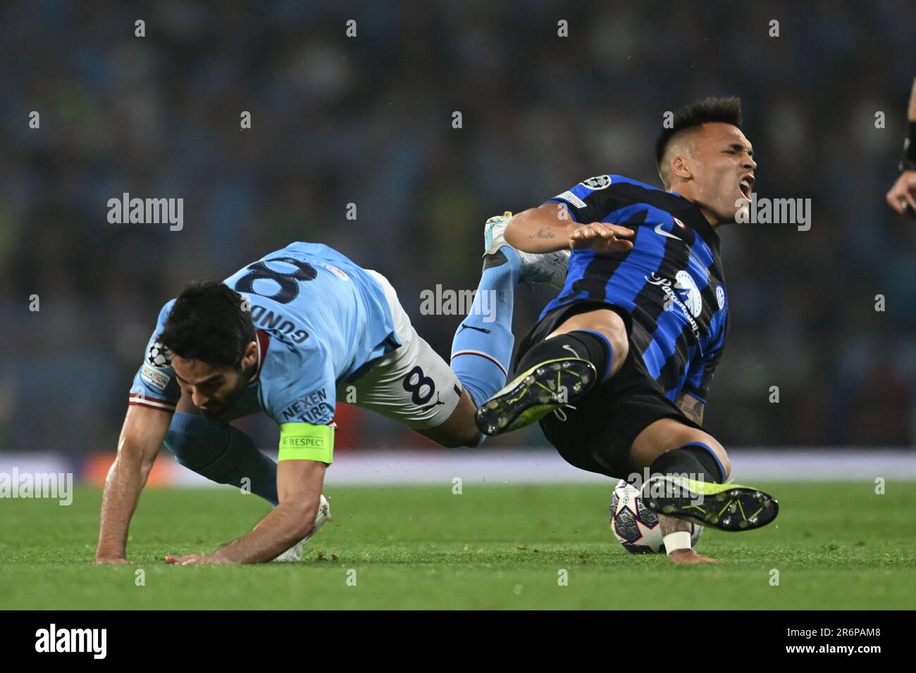 Istanbul, Türkei. 10. Juni 2023 Ilkay Gundogan (Manchester City)Lautaro Martinez (Inter) Während des UEFA Champions League-Finales zwischen Manchester City 1-0 Inter im Atatürk Olympiastadion am 10. Juni 2023 in Istanbul, Trkiye. (Foto: Maurizio Borsari/AFLO) Stockfoto