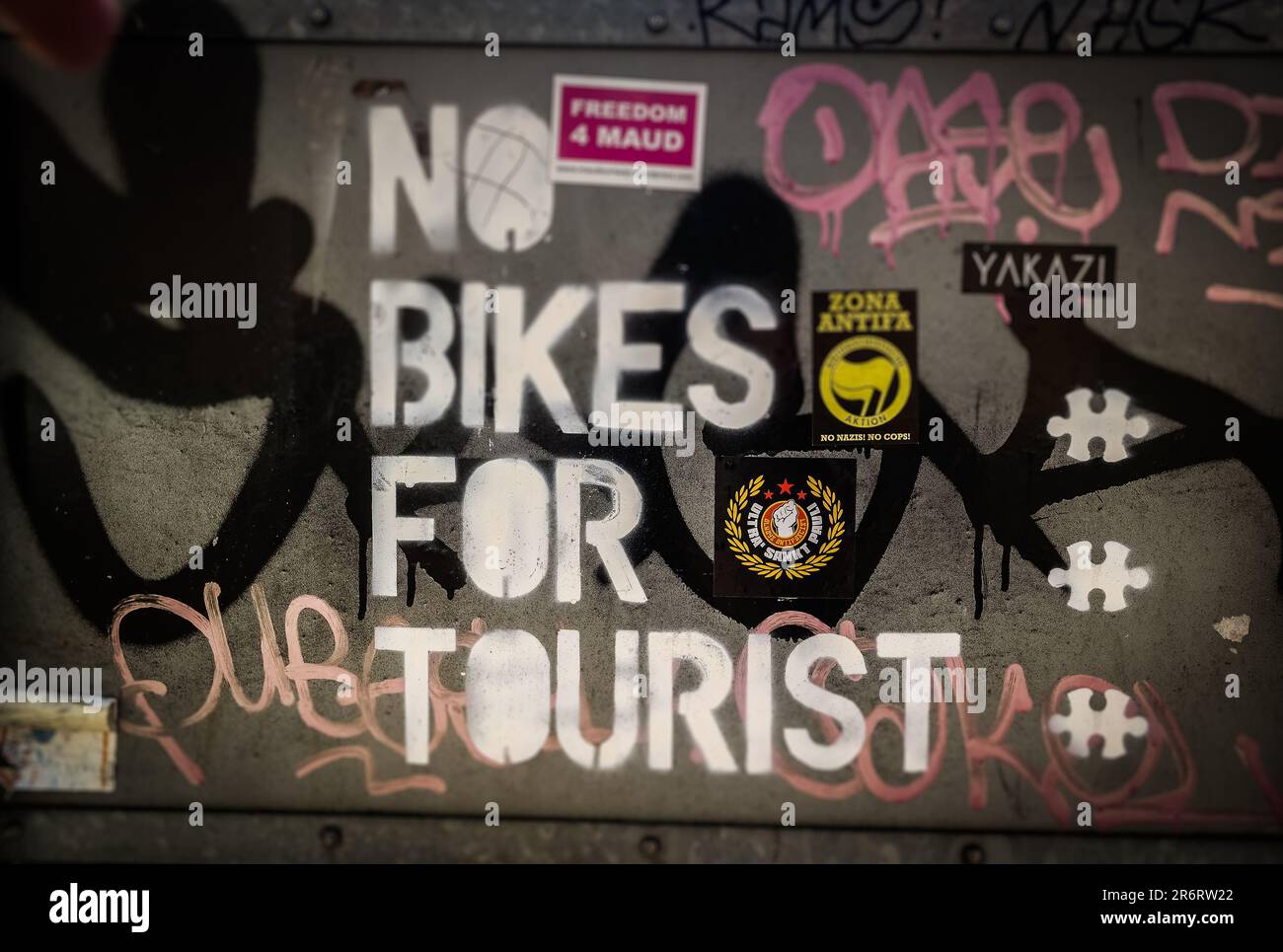 Amsterdam Graffiti „keine Fahrräder für Touristen“ Stockfoto