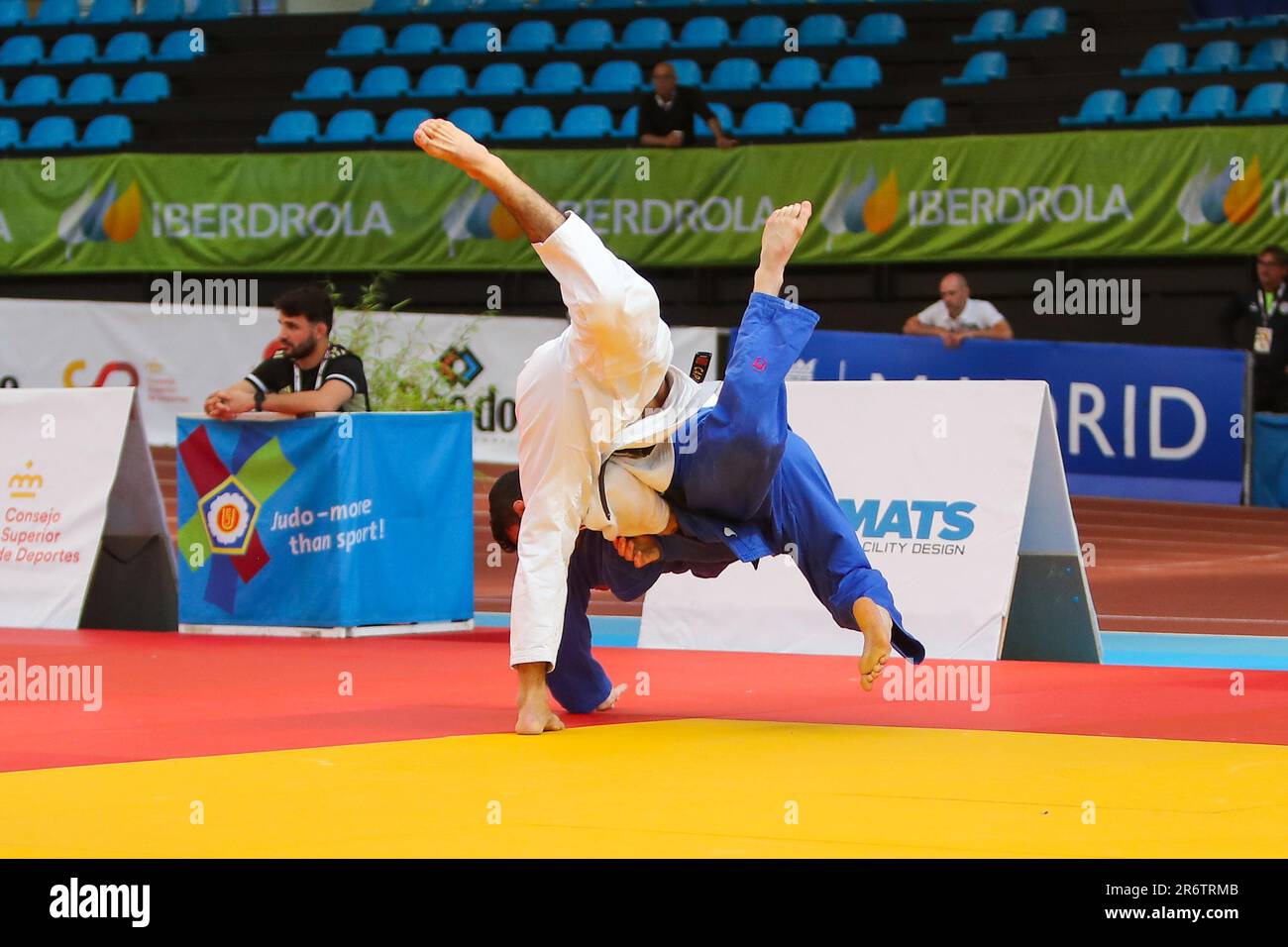Madrid, Spanien. 11. Juni 2023. Judokas in Aktion bei den European Judo Open 2023 in Madrid auf der Polideportivo Muncipal Gallur am 11. Juni 2023. Kredit: Edward F. Peters/Alamy Live News Stockfoto
