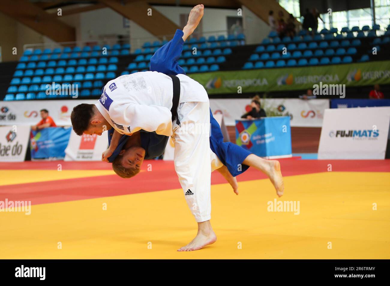 Madrid, Spanien. 11. Juni 2023. Judokas in Aktion bei den European Judo Open 2023 in Madrid auf der Polideportivo Muncipal Gallur am 11. Juni 2023. Kredit: Edward F. Peters/Alamy Live News Stockfoto