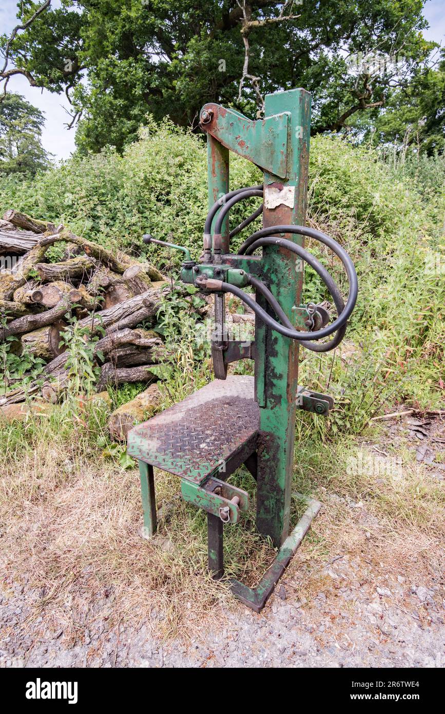 Holzsplitter bei Cappelside Farm, Rathmell Open Farm Day am 11. Juni 2023 Stockfoto