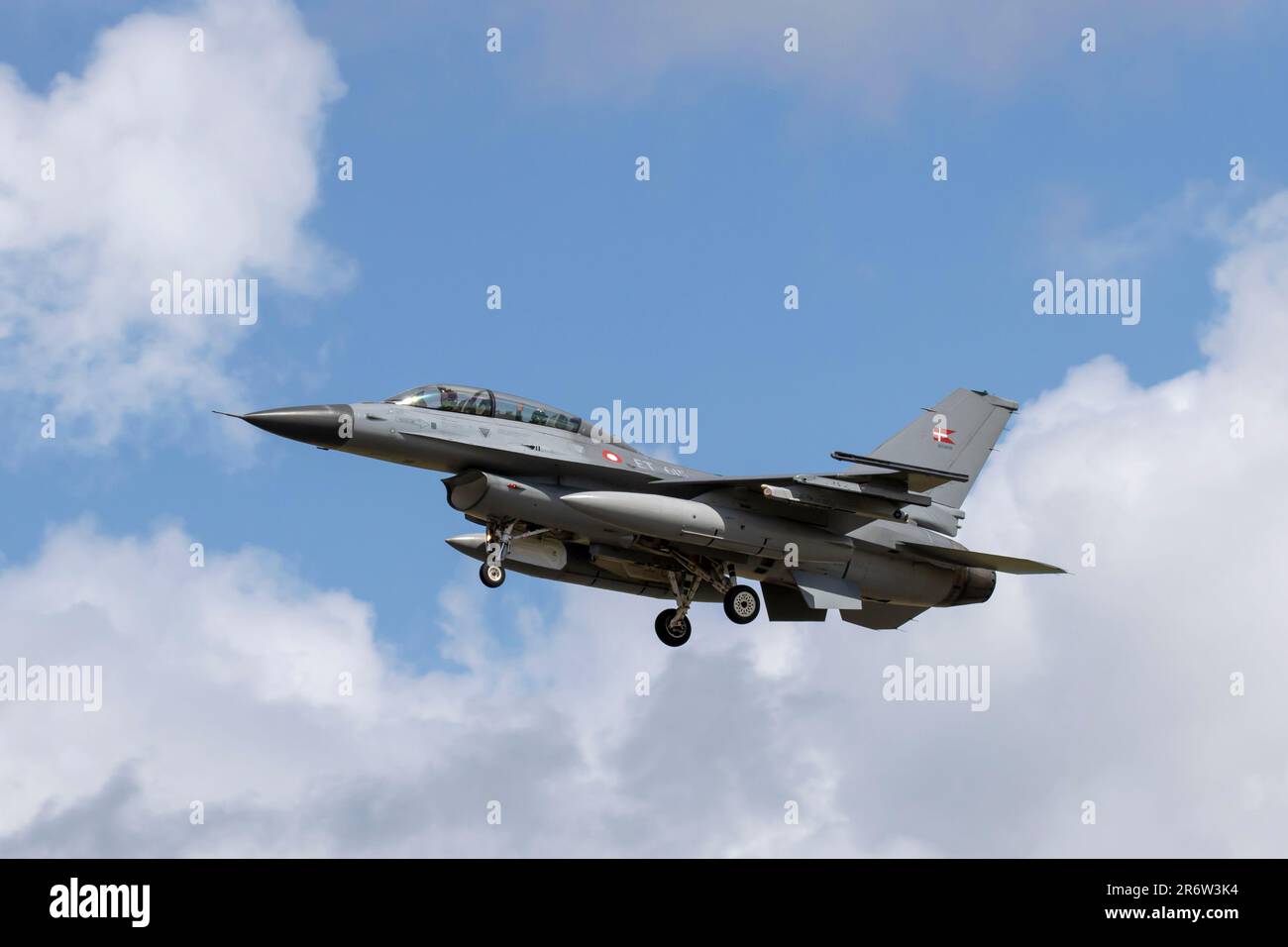 ET-615 General Dynamics F-16BM gegen Falcon Royal Danish Air Force Karup ab EKKA 19/06/2022 Stockfoto