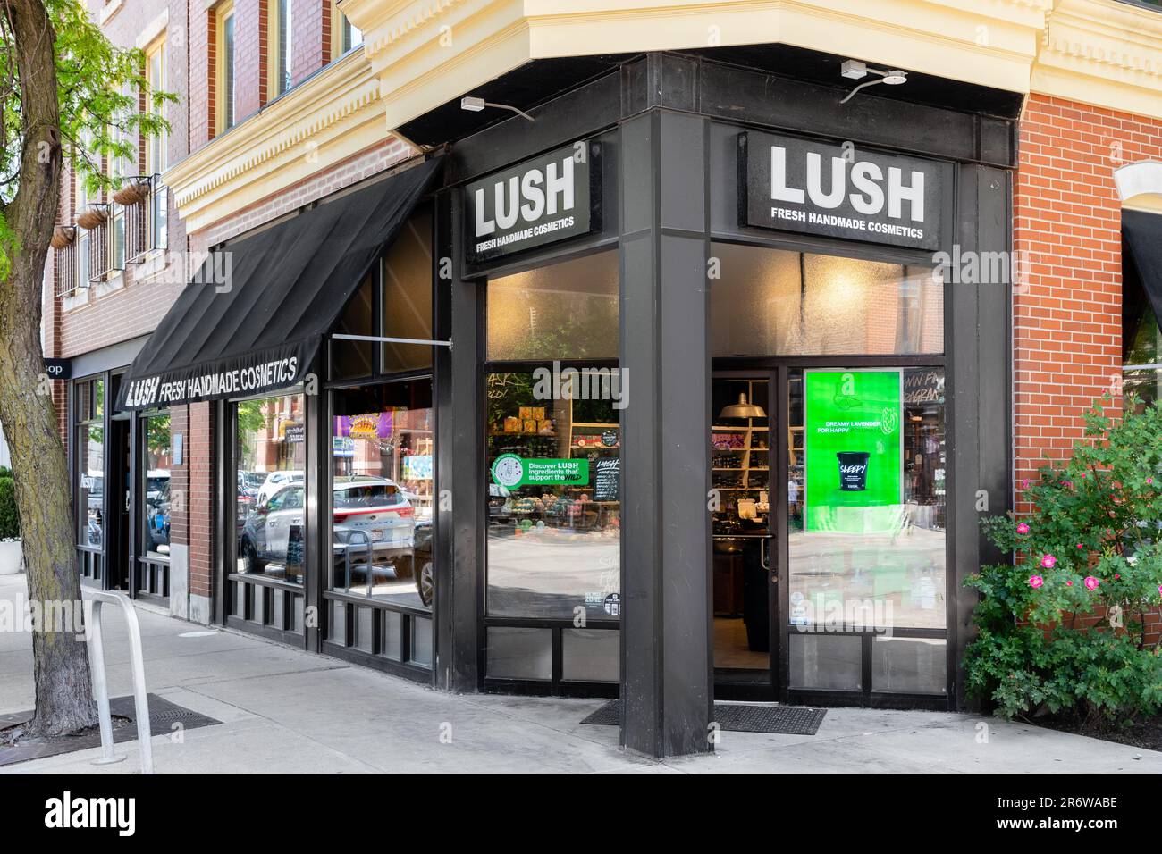 Lush Fresh Handmade Cosmetics ist ein britisches Kosmetikunternehmen, das Hygieneprodukte mit fast 1000 Geschäften weltweit verkauft. Stockfoto