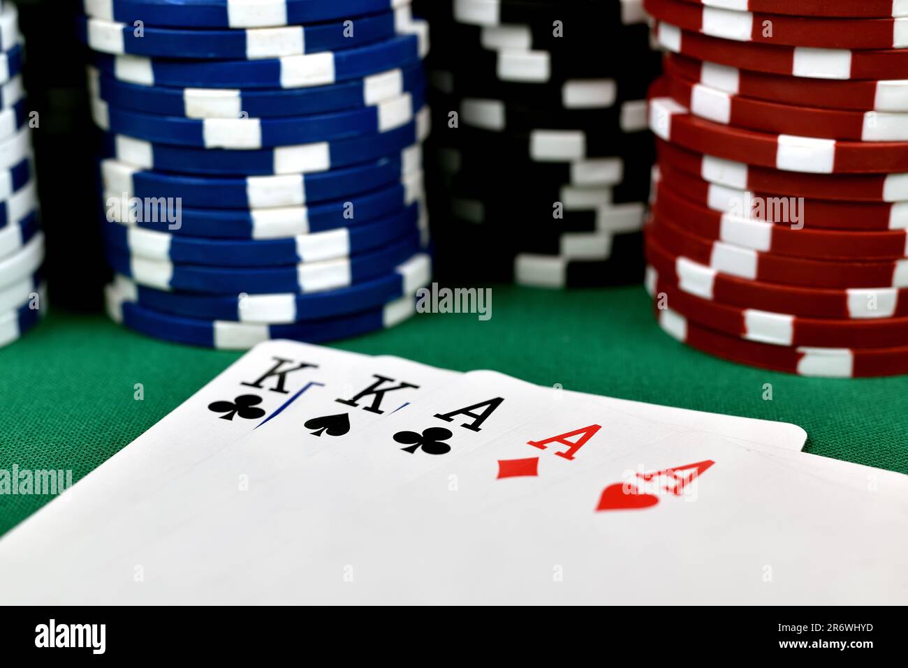 Full house poker -Fotos und -Bildmaterial in hoher Auflösung – Alamy