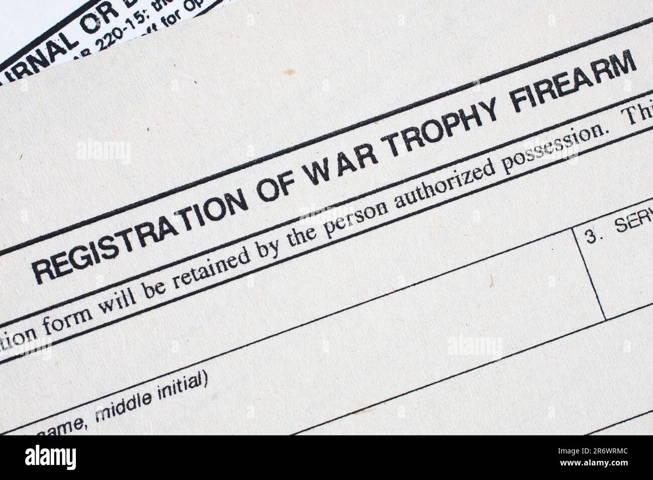 Registrierung der Kriegstrophäen-Schusswaffe. US-Armee, alte Papiere. Stockfoto