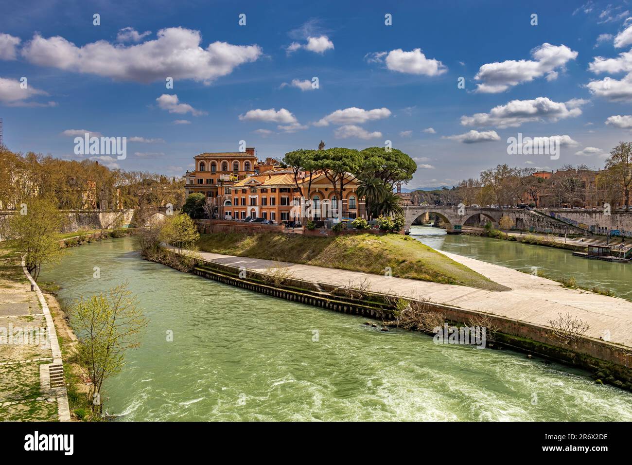 Tiber Island, eine Insel in der Mitte des Tiber in Rom, Italien Stockfoto