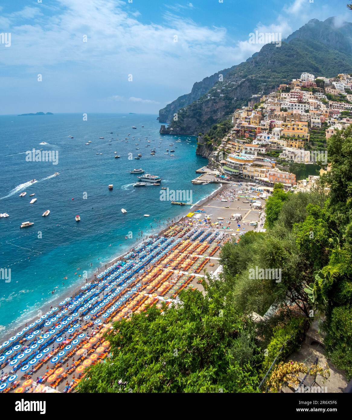Positano, precioso pueblo de la costa amalfitana, para descubrir sus rincones, lo mejor pasear y subir a sus magníficos miradores, Italien Stockfoto