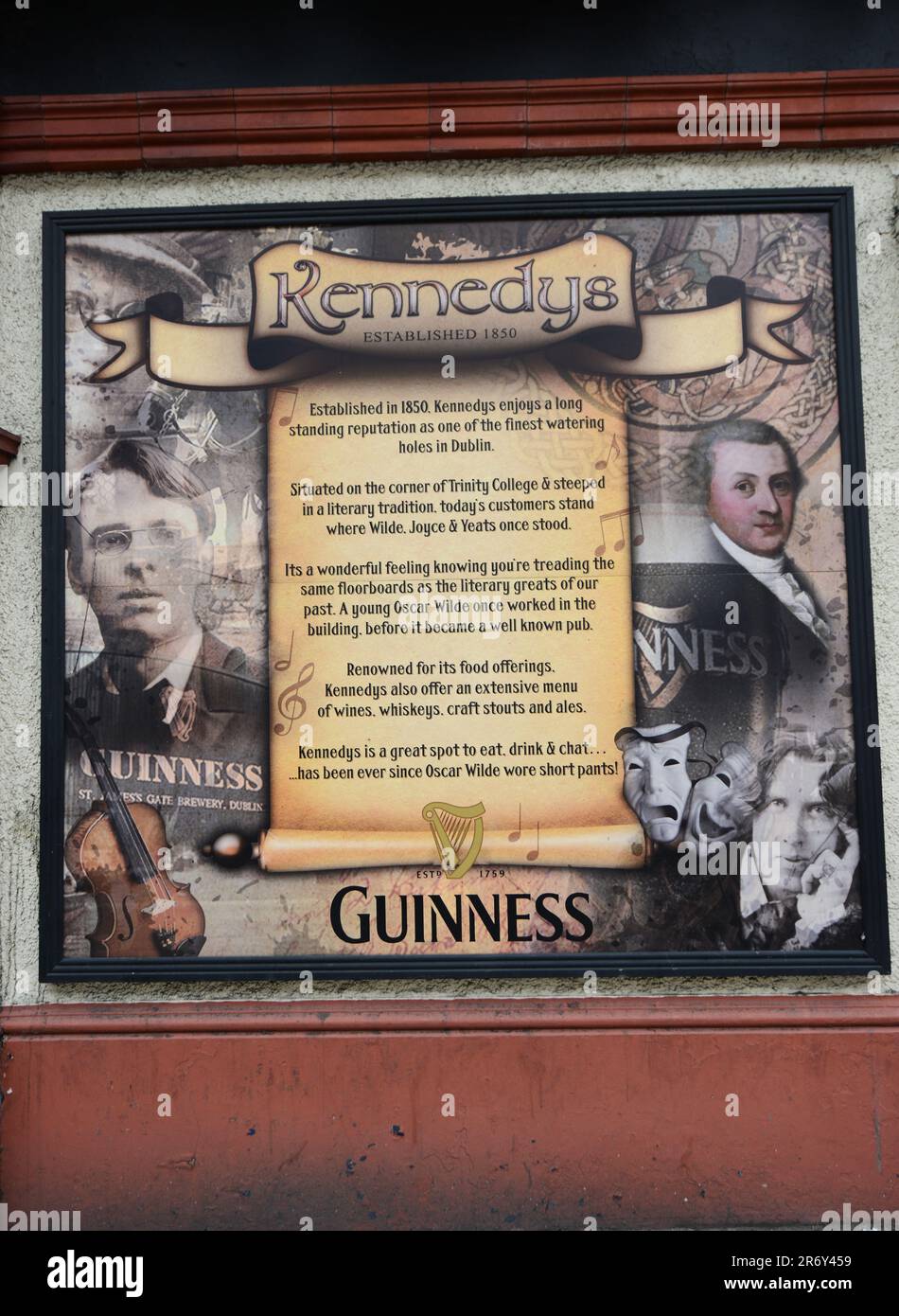 Kennedy's Pub, Westland Row, Dublin, Irland. Stockfoto