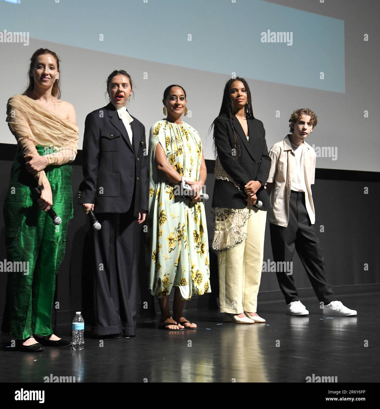 11. Juni 2023, New York, New York, USA: Roxine Helberg, Bel Powley, Tracee Ellis Ross, Nesta Cooper und Jacob Tremblay auf der Bühne beim Tribeca Film Festival 2023: 'Cold Copy' World Premiere Q & A im SVA Theatre in New York. (Kreditbild: © Photo Image Press via ZUMA Press Wire) NUR ZUR REDAKTIONELLEN VERWENDUNG! Nicht für den kommerziellen GEBRAUCH! Stockfoto