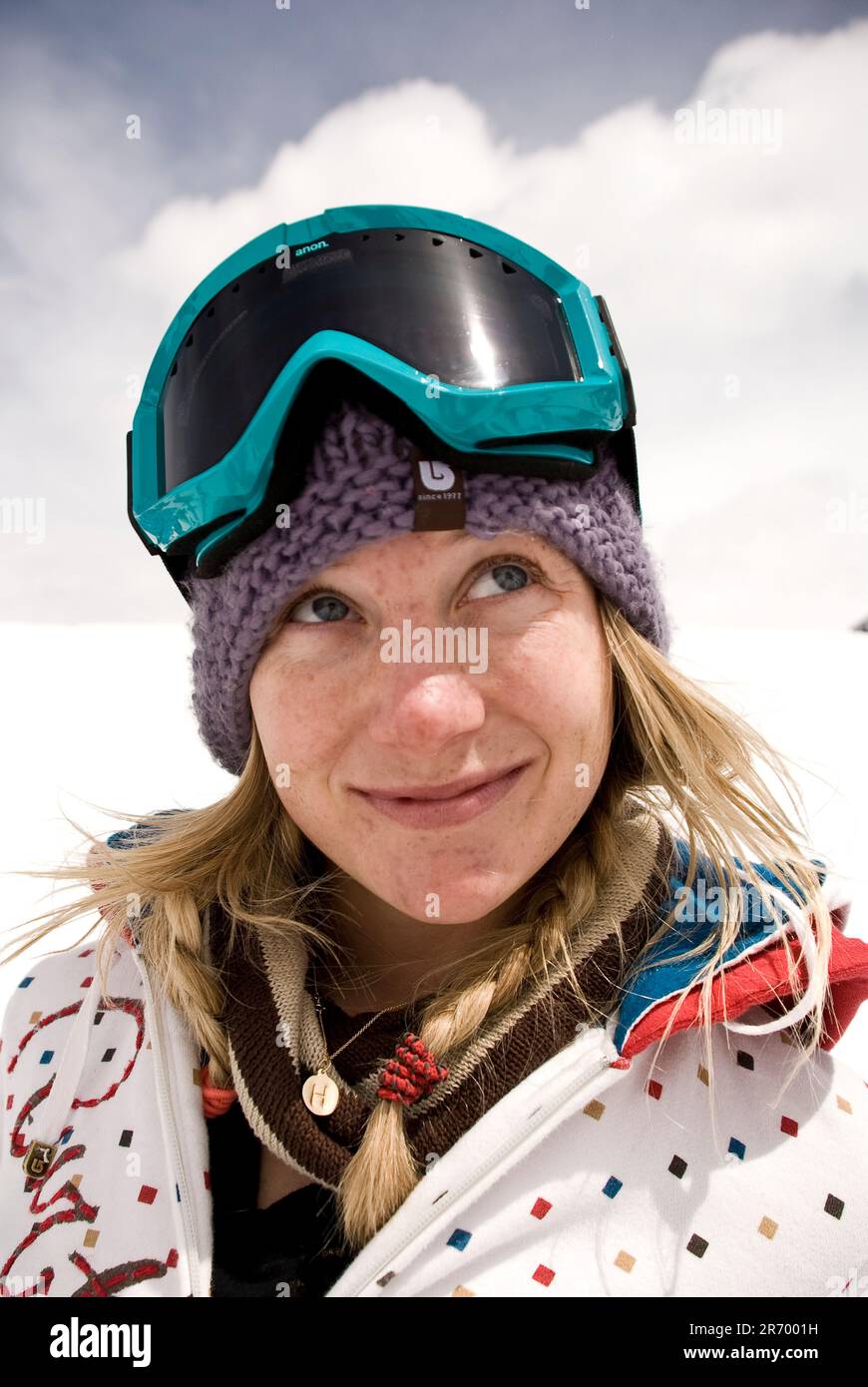 Snowboarder hannah teter -Fotos und -Bildmaterial in hoher Auflösung ...