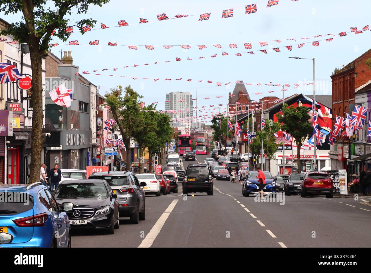 Shankill Road, im protestantischen Loyalisten-Gebiet von Belfast, Nordirland, Großbritannien Stockfoto