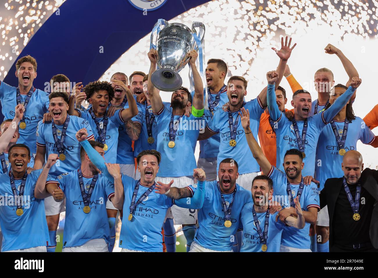 Istanbul, Türkei. 11. Juni 2023. ISTANBUL, TÜRKEI - 11. JUNI: Spieler, die den Sieg beim UEFA Champions League-Finale zwischen dem Manchester City FC und dem FC Internazionale Milano im Atatürk Olympiastadion am 11. Juni 2023 in Istanbul, Türkei feiern (Foto von/Orange Pictures). Guthaben: Orange Pics BV/Alamy Live News Stockfoto