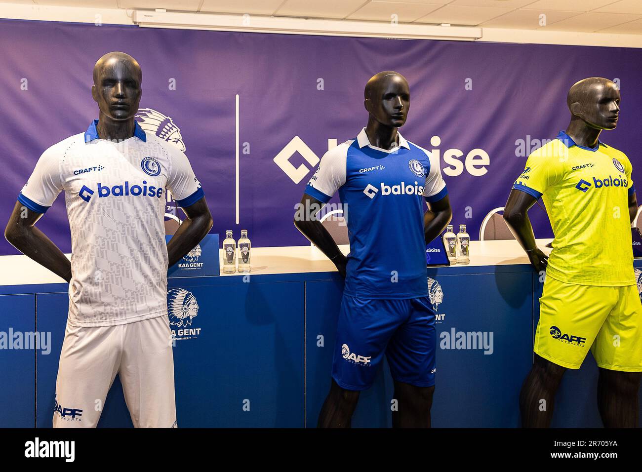 Gent, Belgien. 12. Juni 2023. Abbildung zeigt eine Pressekonferenz des belgischen Fußballvereins KAA Gent, auf der Baloise als neuer Handelspartner angekündigt und das Trikot für die nächste Saison, Montag, den 12. Juni 2023, in Gent vorgestellt wird. BELGA FOTO JAMES ARTHUR GEKIERE Kredit: Belga News Agency/Alamy Live News Stockfoto