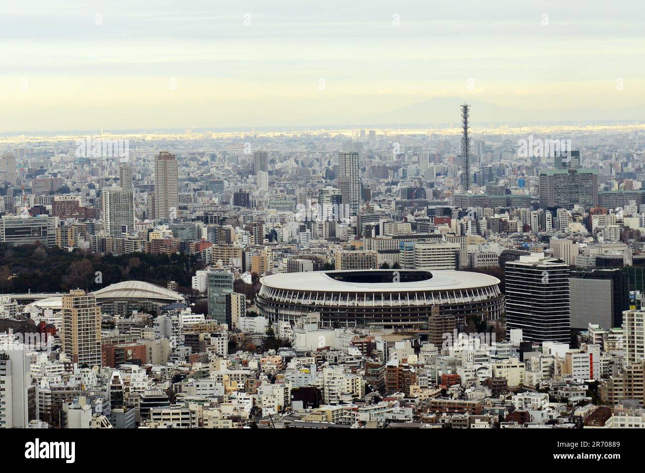 Blick auf Tokio vom Shibuya Scramble Square Gebäude. Tokio, Japan. Stockfoto