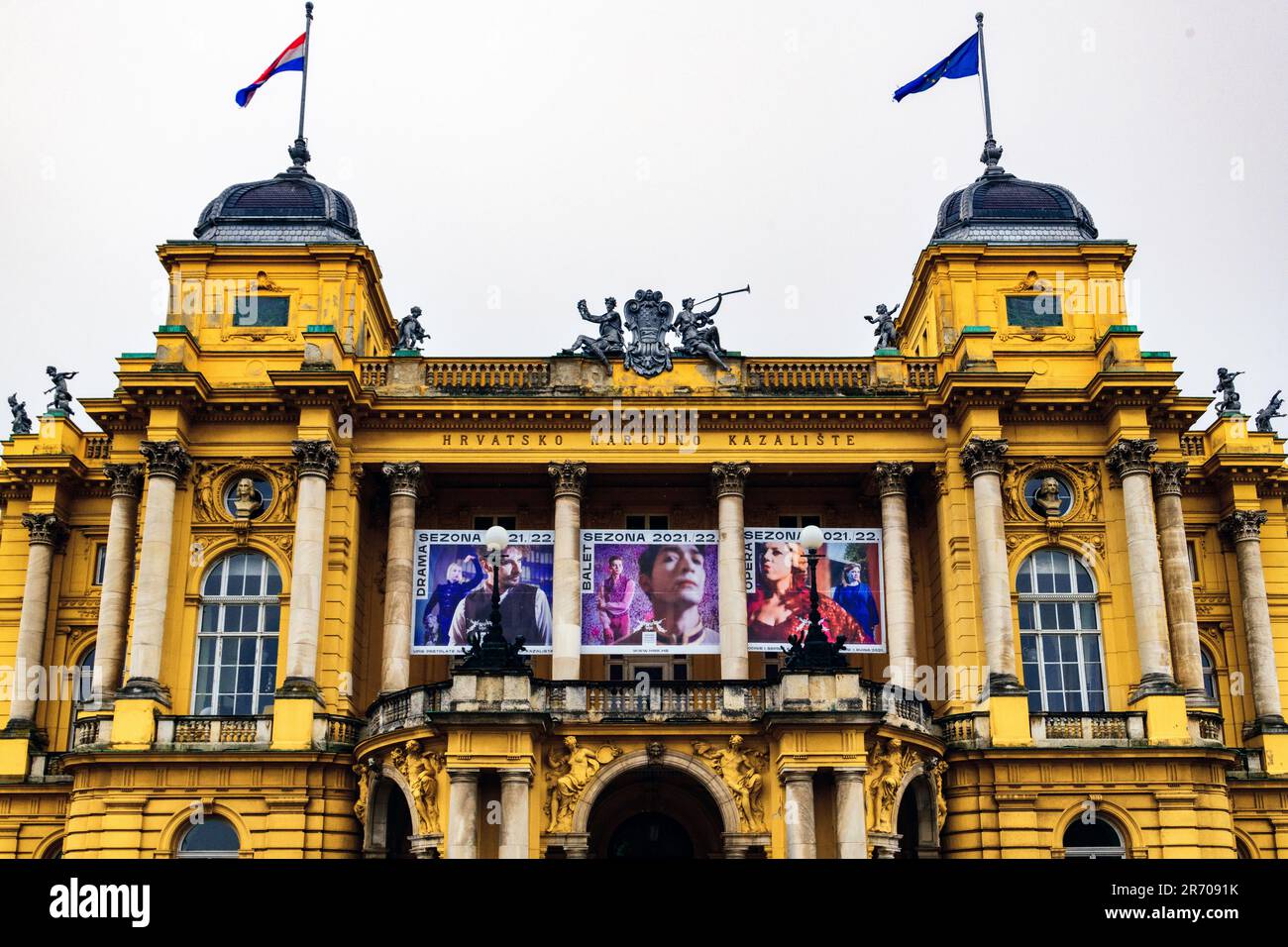 Die Fassade des kroatischen Nationaltheaters in Zagreb. Stockfoto