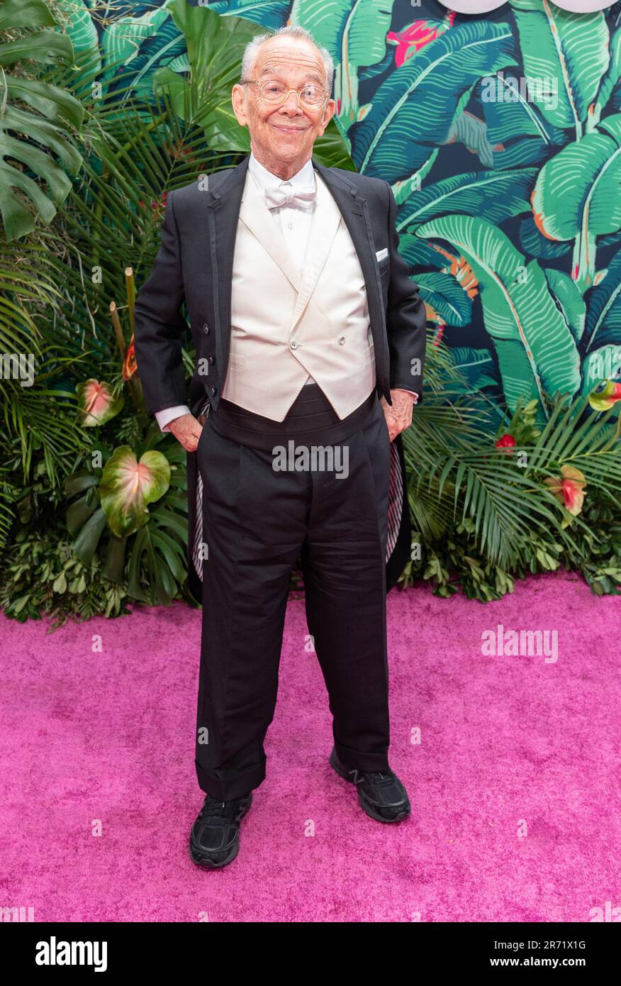 New York, Usa. 12. Juni 2023. Joel Grey nimmt an den jährlichen Tony Awards 76. im United Palace Theatre Teil (Foto von Lev Radin/Pacific Press). Kredit: Pacific Press Media Production Corp./Alamy Live News Stockfoto