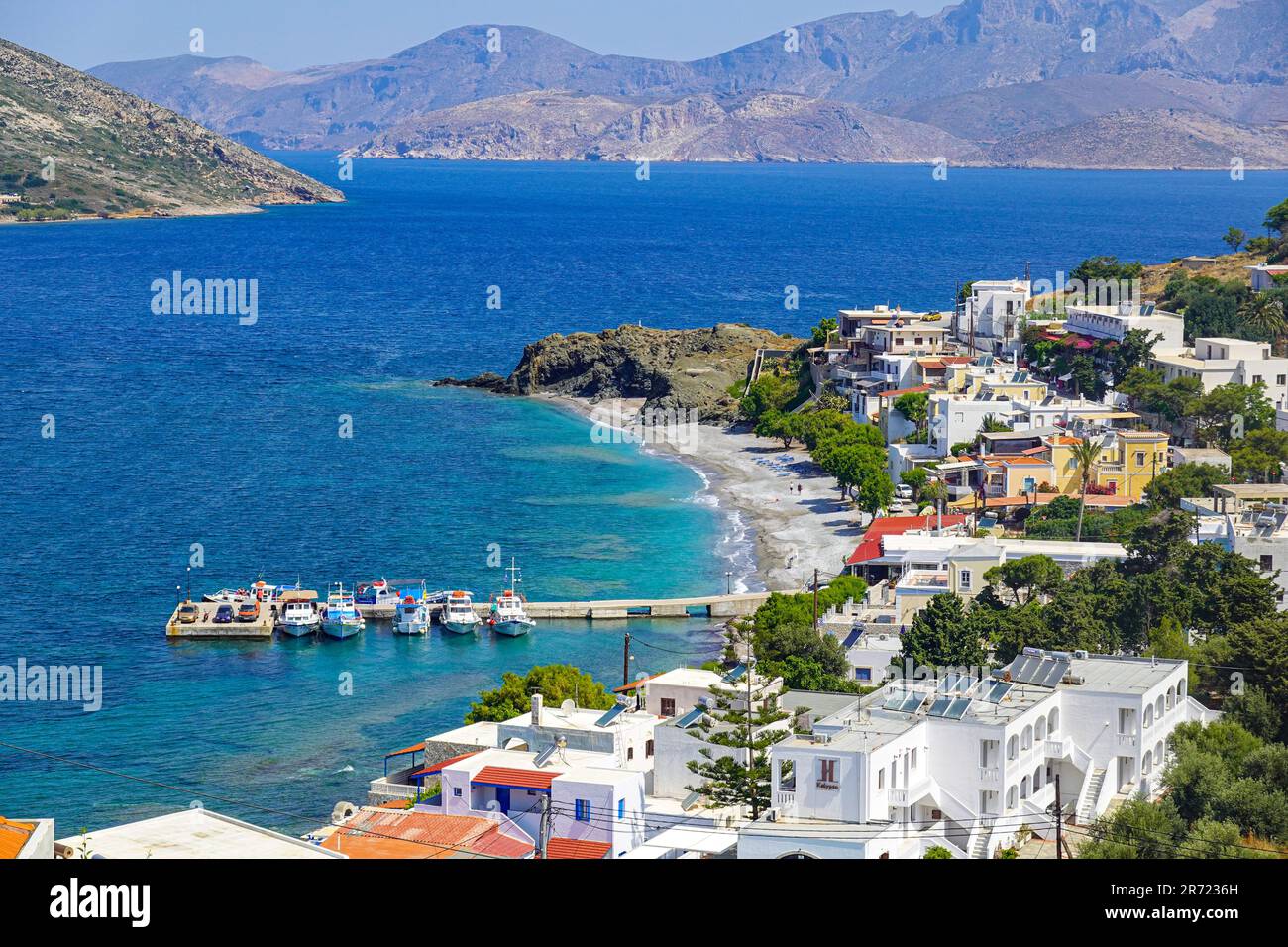 Der Hafen und das Dorf Myrties auf der griechischen Insel Kalymnos in der Dodekanesischen Ägäis, Griechenland Stockfoto