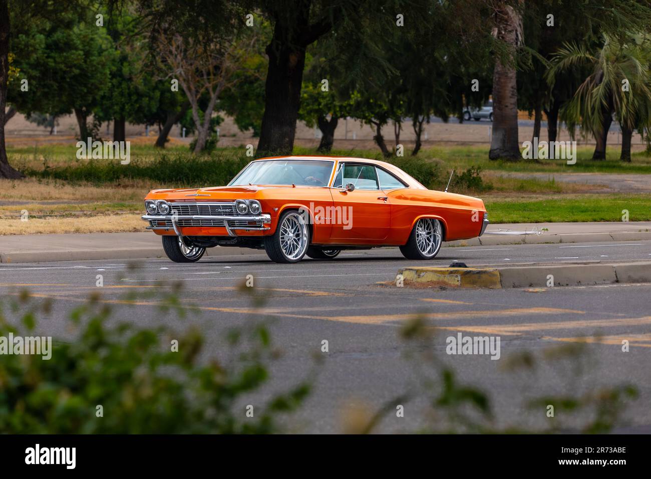 Ein 1965 Chevy Impala beim North Modesto Kiwanis American Graffiti Car Show & Festival Stockfoto