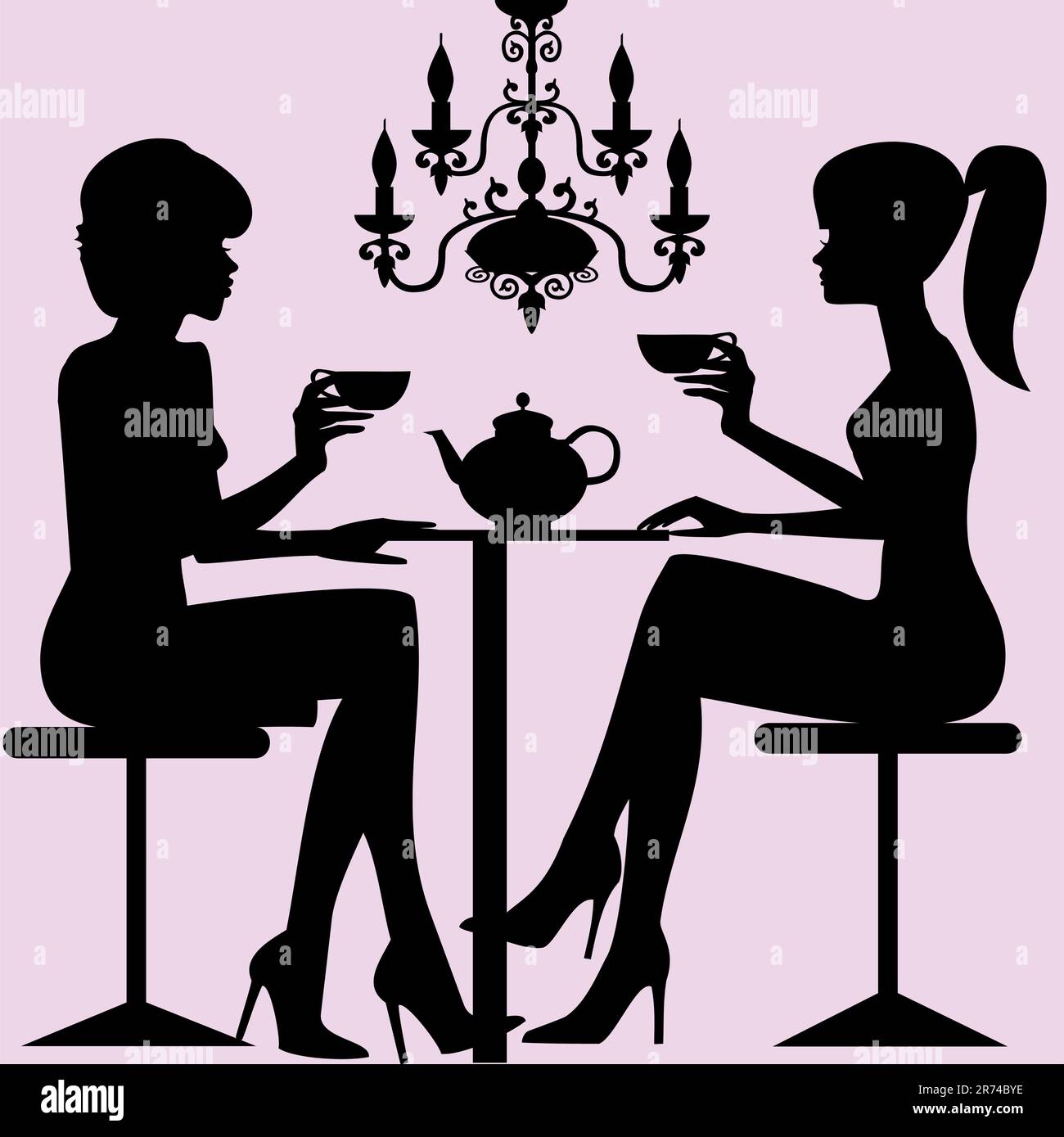 Silhouetten von zwei Frauen, die sitzen und reden und Tee oder Kaffee trinken, Hintergrund mit altem Kronleuchter. Stock Vektor