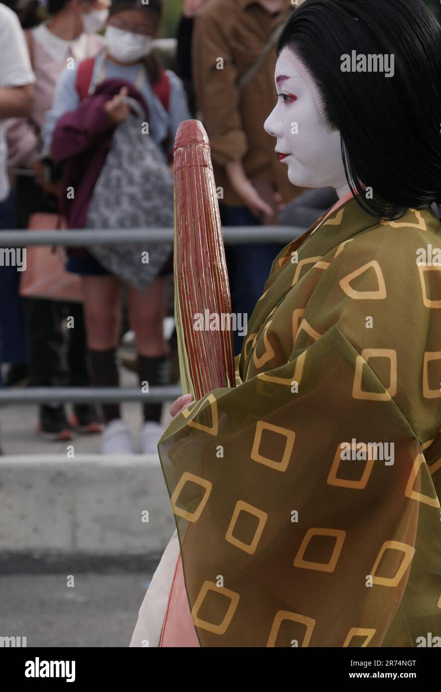 Eine Frau in historischem Kostüm für Jidai Matsuri in Kyoto, oktober 2022 Stockfoto