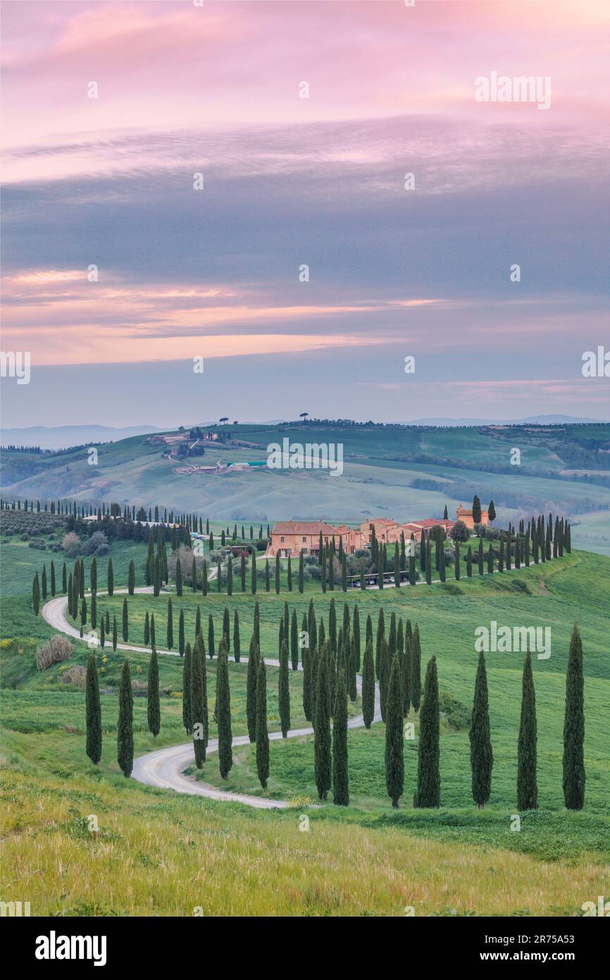 Baccoleno Bauernhaus in der Nähe von Asciano, Crete Senesi, Provinz Siena, Toskana, Italien, Europa Stockfoto