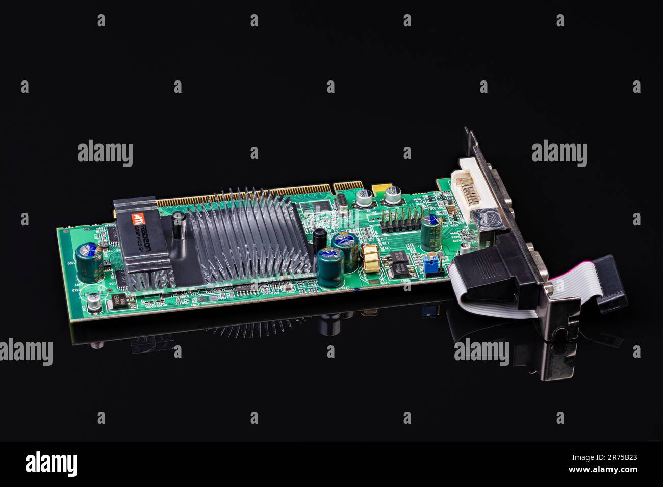 PC-Grafikkarte ATI Radeon X300SE, große Schärfentiefe durch Fokusstapelung Stockfoto