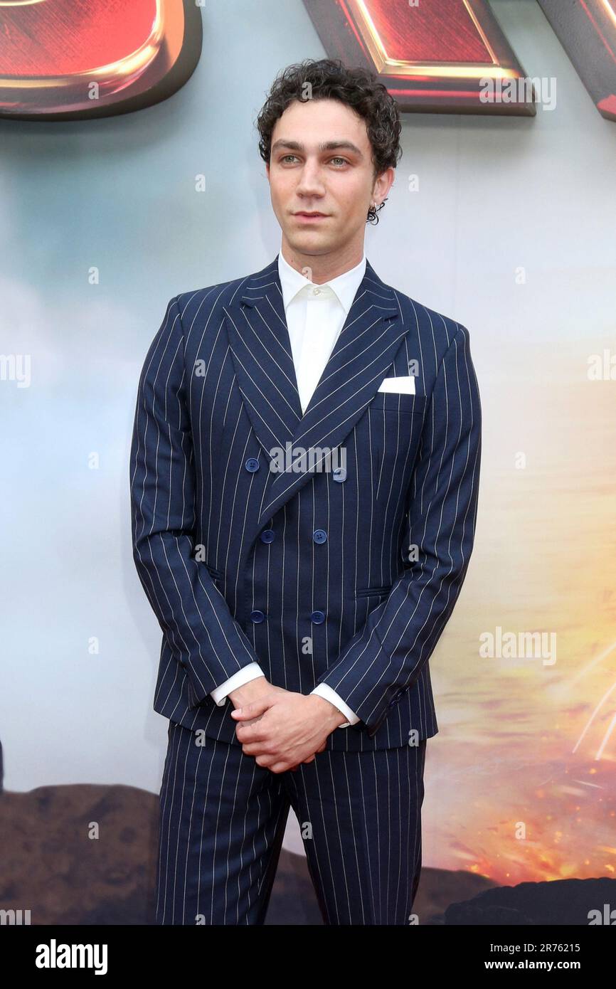 LOS ANGELES - 12. JUNI: Luke Brandon Field bei der Flash Premiere im Ovation Hollywood Courtyard am 12. Juni 2023 in Los Angeles, Kalifornien Stockfoto
