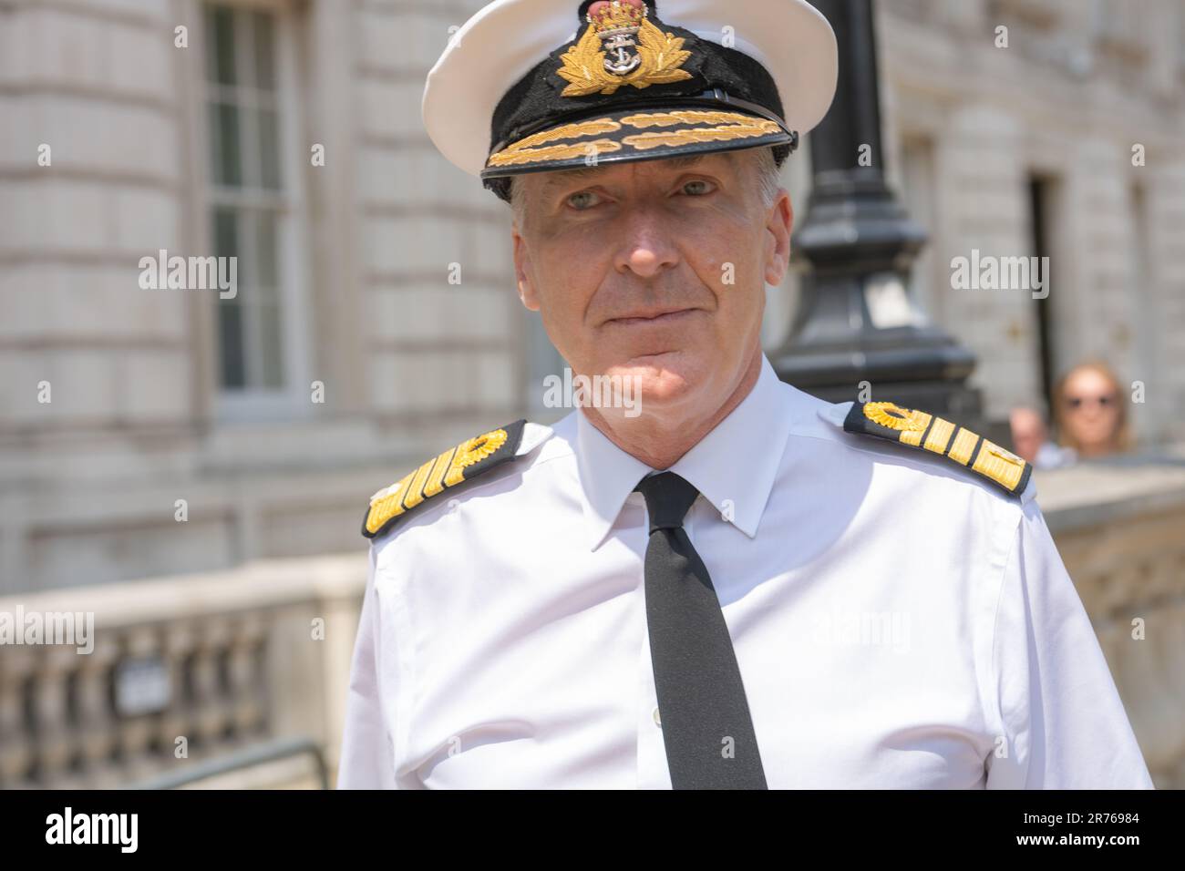 London, Großbritannien. 13. Juni 2023. Admiral Sir Tony Radakin Stabschef der Verteidigung verlässt das Kabinettsbüro London UK Credit: Ian Davidson/Alamy Live News Stockfoto