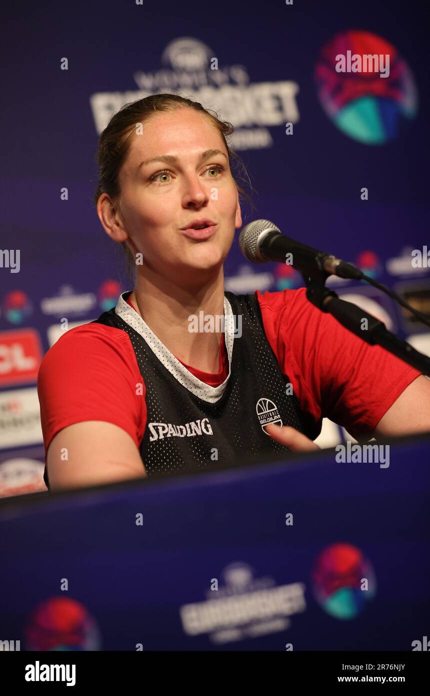 Tel Aviv, Israel. 13. Juni 2023. Die belgische Emma Meesseman wurde auf einer Pressekonferenz der belgischen Nationalmannschaft "die belgischen Katzen" in Tel Aviv, Israel, am Dienstag, den 13. Juni 2023, vor dem FIBA Women EuroBasket 2023-Wettbewerb in Israel und Slowenien vorgestellt. BELGA PHOTO VIRGINIE LEFOUR Kredit: Belga News Agency/Alamy Live News Stockfoto