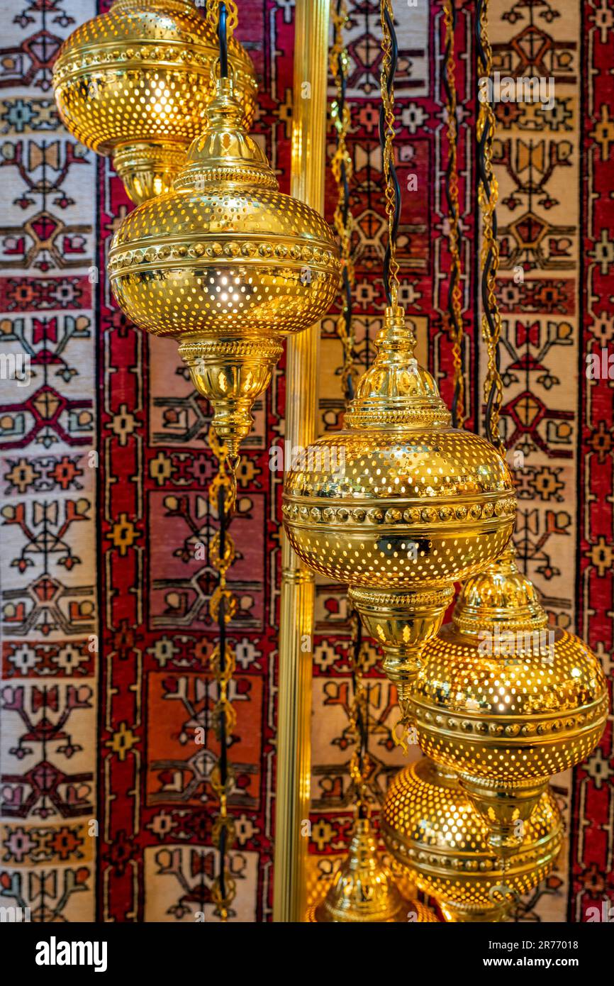 Türkische Lampen, Basar, Istanbul, Türkei Stockfoto