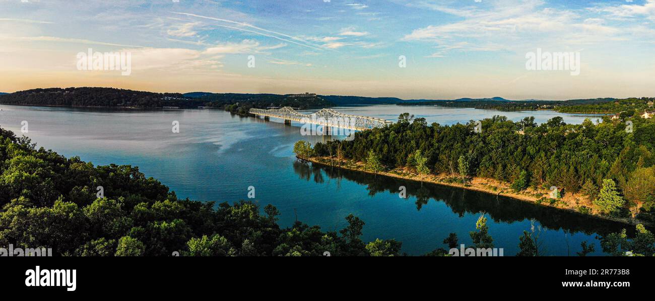 Sonnenaufgang am Table Rock Lake, Missouri Stockfoto