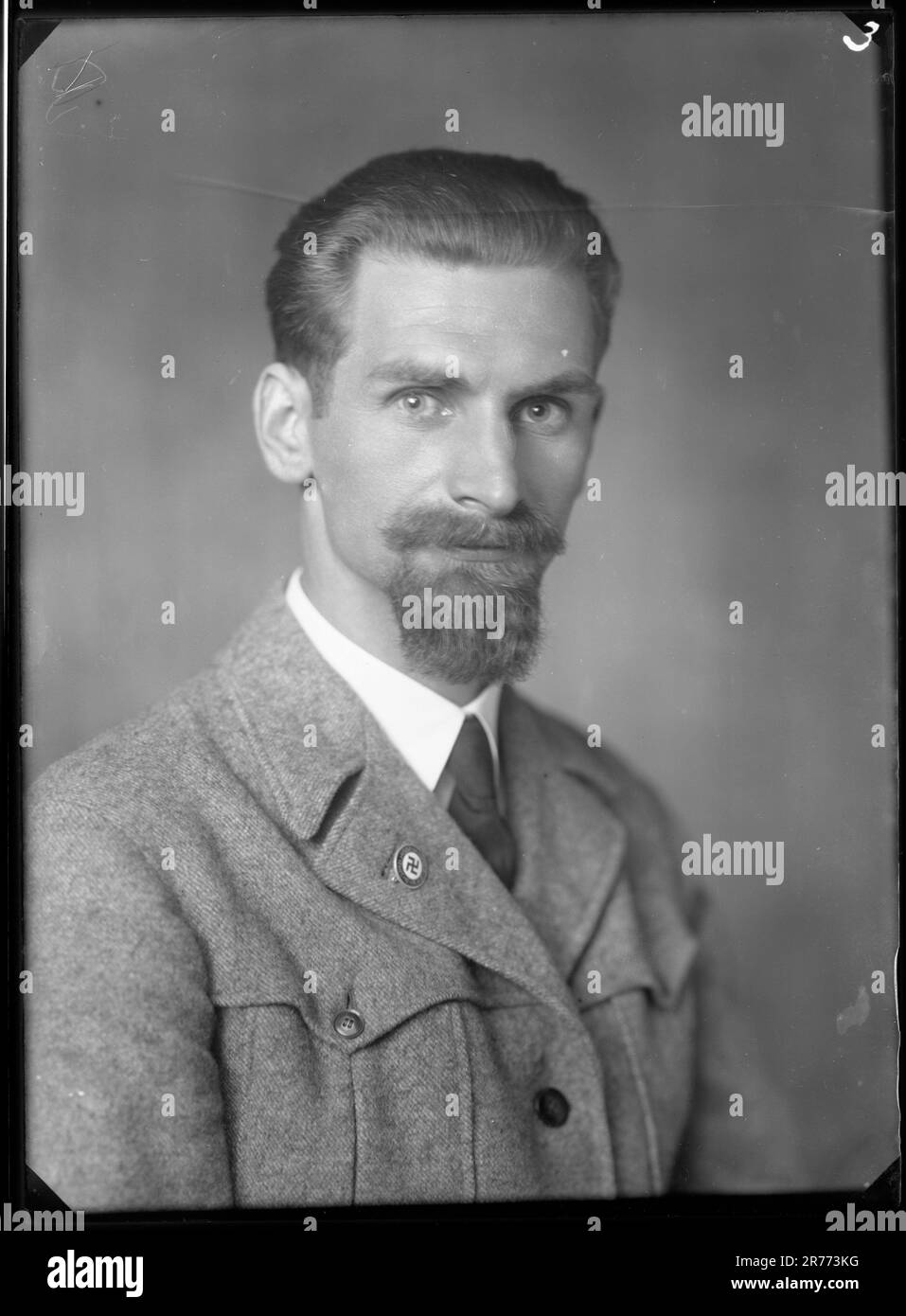 Portrait eines nicht identifizierten Mitglieds der NSDAP (National Socialist German Workers' Party) Stockfoto