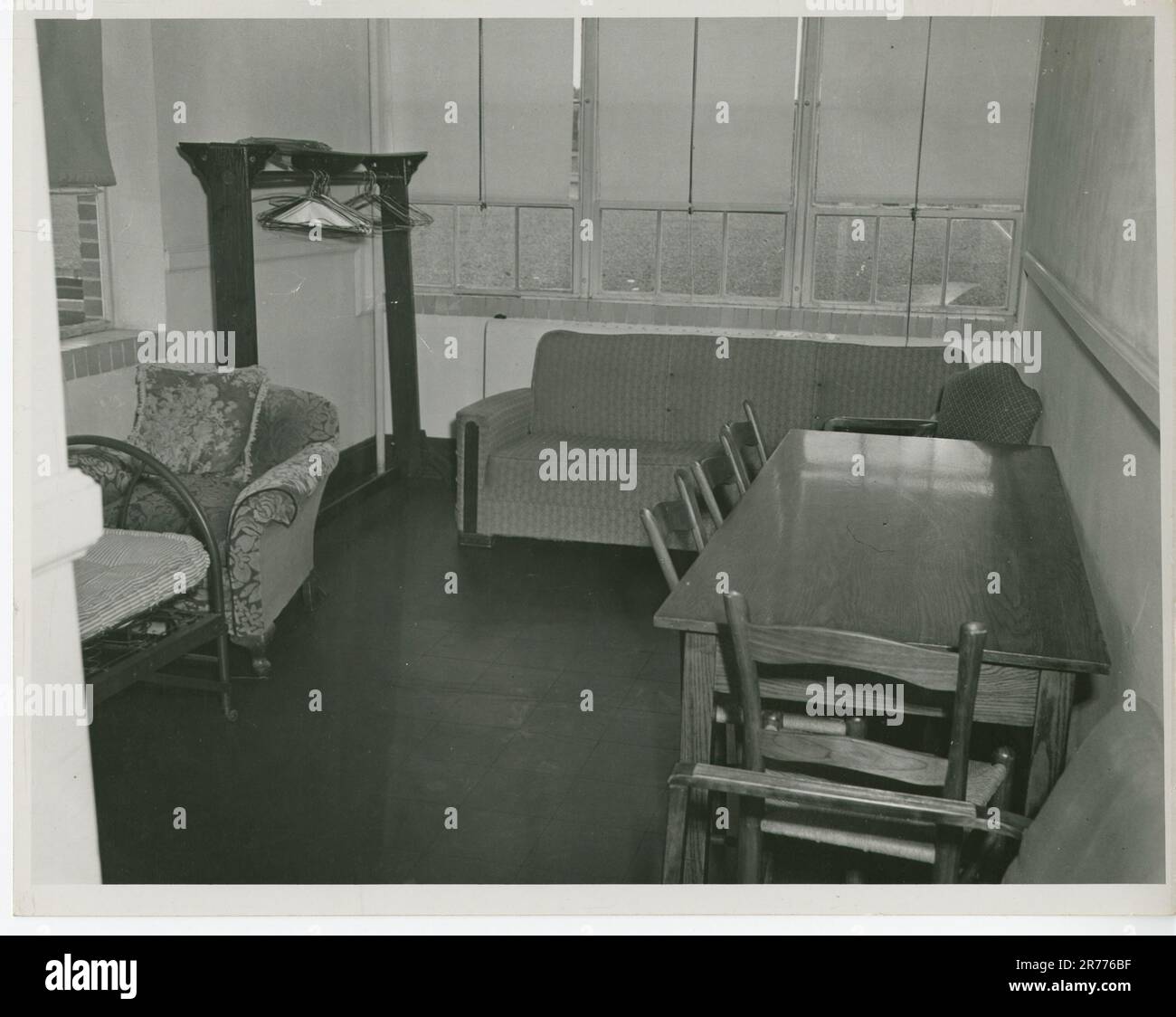 Blick auf die Teacher's Lounge an der Washington-Lee High School. Dieser Artikel ist ein Foto der Lehrerlounge der Washington-Lee High School. Dieses Foto wurde als Beweisstück Nr. 34 der Klägerin für den Bürgerrechtsfall Constance Carter, et al. v. The School Board of Arlington County, Virginia et al. Mittelatlantikregion (Philadelphia, PA). Fotodruck. Stockfoto