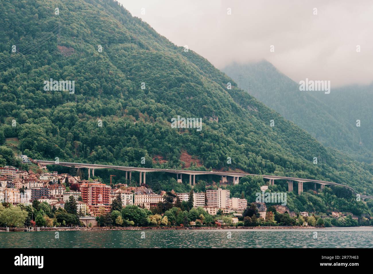 Frühlingslandschaft der Stadt Montreux, Genfer See, Schweiz Stockfoto