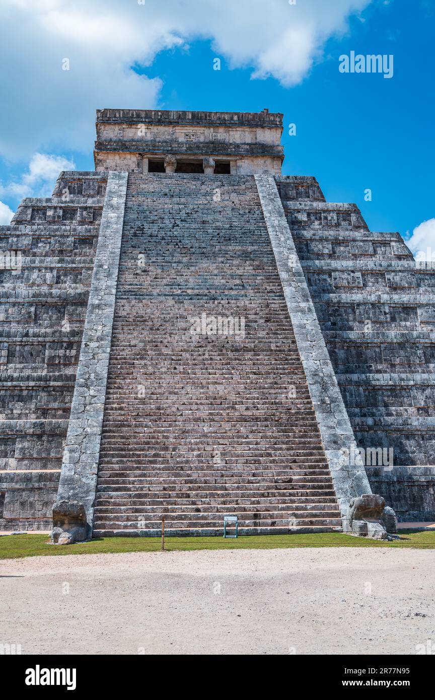 Der Tempel heißt auch El Castillo, Symbol von Chichén Itzà, eines der UNESCO-Weltkulturerbestätten in Mexiko. Das ist eines der neuen sieben Weltwunder des W. Stockfoto